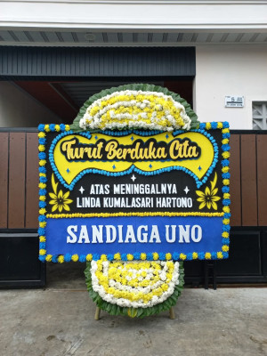 Papan Bunga Duka di Kampung Pondok